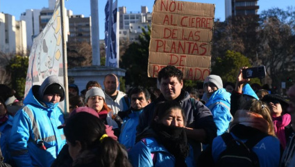 La Plata sigue en tensión por la licitación que enfrenta a Alak con las cooperativas tras los incidentes en la Municipalidad