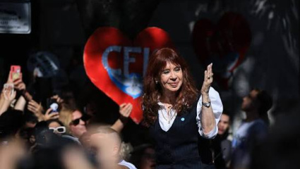 El kirchnerismo empuja a Cristina como candidata para vaciarle a Kicillof el armado nacional y prepara acto en San Vicente