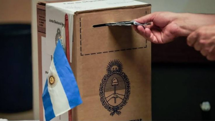 La ola de desdoblamientos provinciales tensiona el armado electoral y le complica el juego a la Casa Rosada