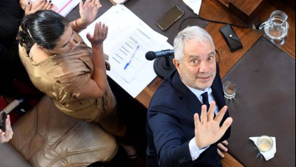 Alak defiende su Presupuesto de $462.290 millones en La Plata mientras crecen las quejas por la suba de tasas
