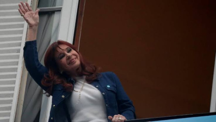 Cristina calificó de "error político" el desdoblamiento de Kicillof pero pidió mantener la unidad del peronismo