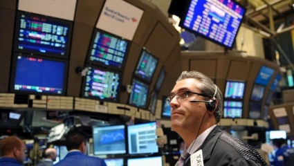 El riesgo país tocó su nivel más bajo de la era Milei y perforó los 410 puntos tras el programa financiero de Caputo