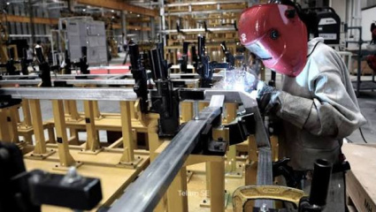 Duro cuestionamiento al modelo de Milei: sectores productivos advierten un proceso de desindustrialización