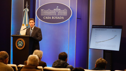 "Llevan la tarjeta al límite y después quedan apretados”, dice el vocero Ravier