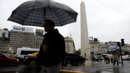 Alerta por tormentas y fuertes vientos: comenzó a caer granizo en algunas zonas del AMBA