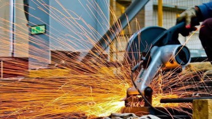 El freno de la industria metalúrgica: las importaciones chinas de insumos clave asfixian a las pymes de Vaca Muerta