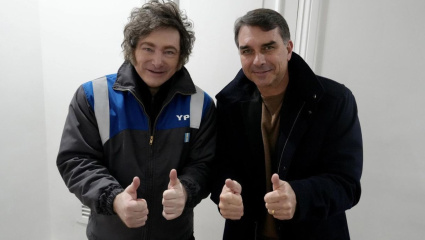 Milei viaja a Brasil para lanzar a Flavio Bolsonaro y vuelve a marcar distancia de Lula
