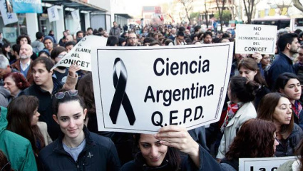 Alerta mundial de la ciencia: 24 premios Nobel se plantaron ante Milei y exigen frenar el vaciamiento del sistema