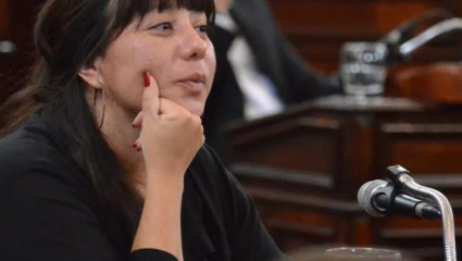 Alak agranda el gabinete en medio de la crisis platense