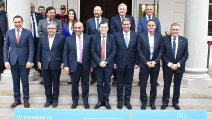 Los bloques opositores capitalizan el malestar de las provincias y coordinan un frente de rechazo para las leyes clave en Diputados