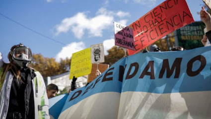 Resistencia académica unificada: Las universidades convocan a una marcha nacional contra el ajuste presupuestario