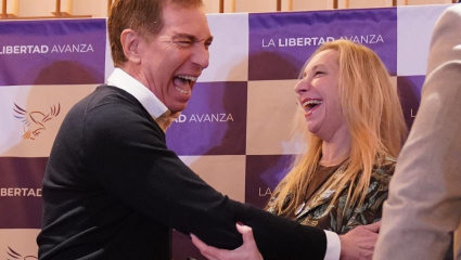 El gobierno nacional descalificó el encuentro opositor en Retiro y ratificó su intención de avanzar con la reforma electoral