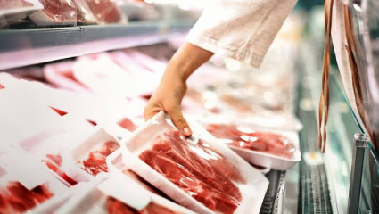 Derrumbe histórico en las carnicerías: los argentinos consumen casi cinco kilos menos que el año pasado