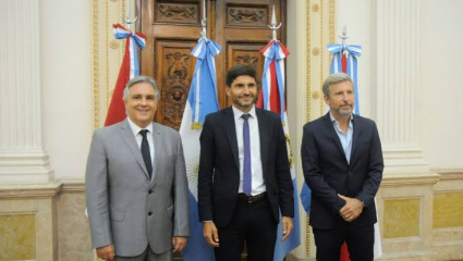 El jefe de Gabinete coordina con la Región Centro el respaldo legislativo a cambio de auxilio energético