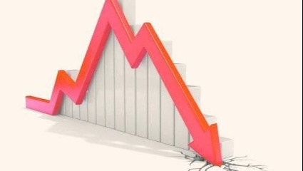 Fuerte freno en la actividad de julio enciende las alarmas por un nuevo piso recesivo