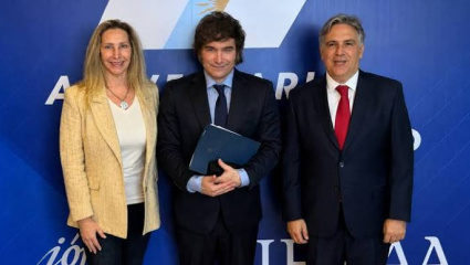Llaryora y Karina Milei estiran a 2027 la pelea por los jueces federales y asoma un plan canje en Córdoba