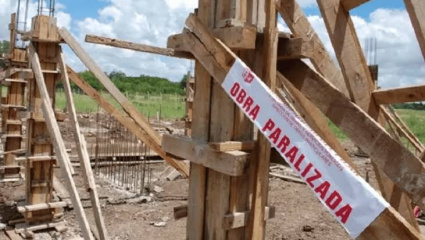 El cemento no perdona a Caputo: la construcción se hunde sin freno y la venta de insumos volvió a desplomarse