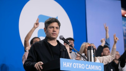 Axel Kicillof expande su armado nacional y profundiza la distancia con La Cámpora