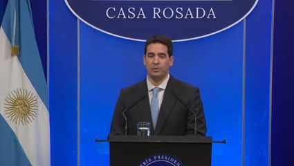 El viceministro Ravier le pidió «una mano al periodismo» para atenuar el impacto mediático del recorte a las universidades