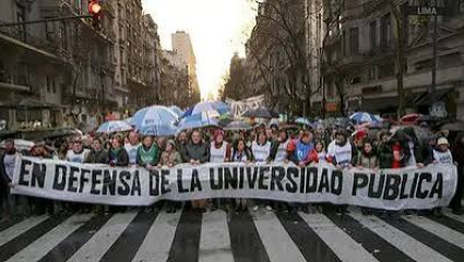 Alarma en Balcarce 50: el 62,7% rechaza el incumplimiento de la Ley de Financiamiento Universitario