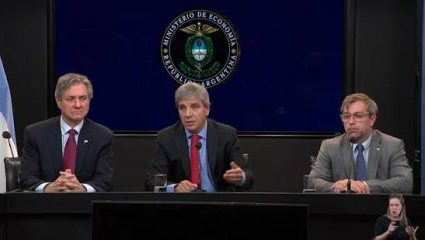 Caja única de la deuda: Caputo reasigna US$ 2.156 millones de créditos de infraestructura para cubrir obligaciones fiscales